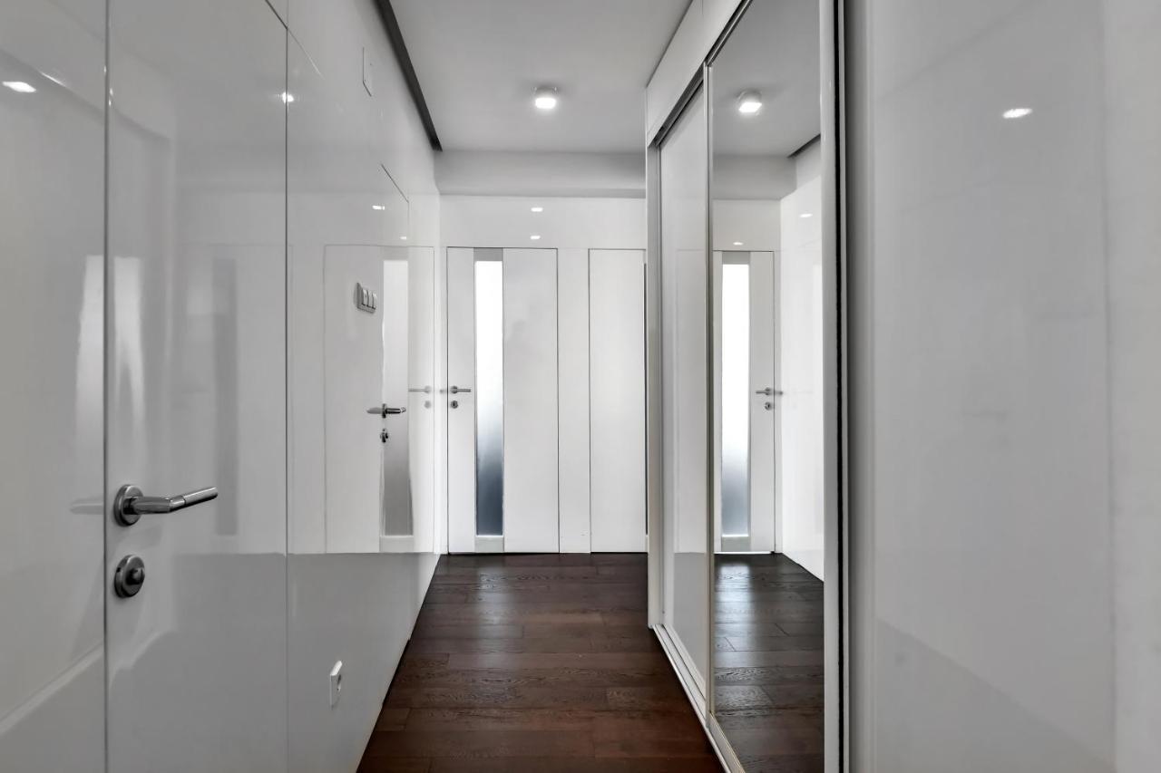 2 Bedroom Penthouse In City Center, Free Parking Sarajevo Exterior photo